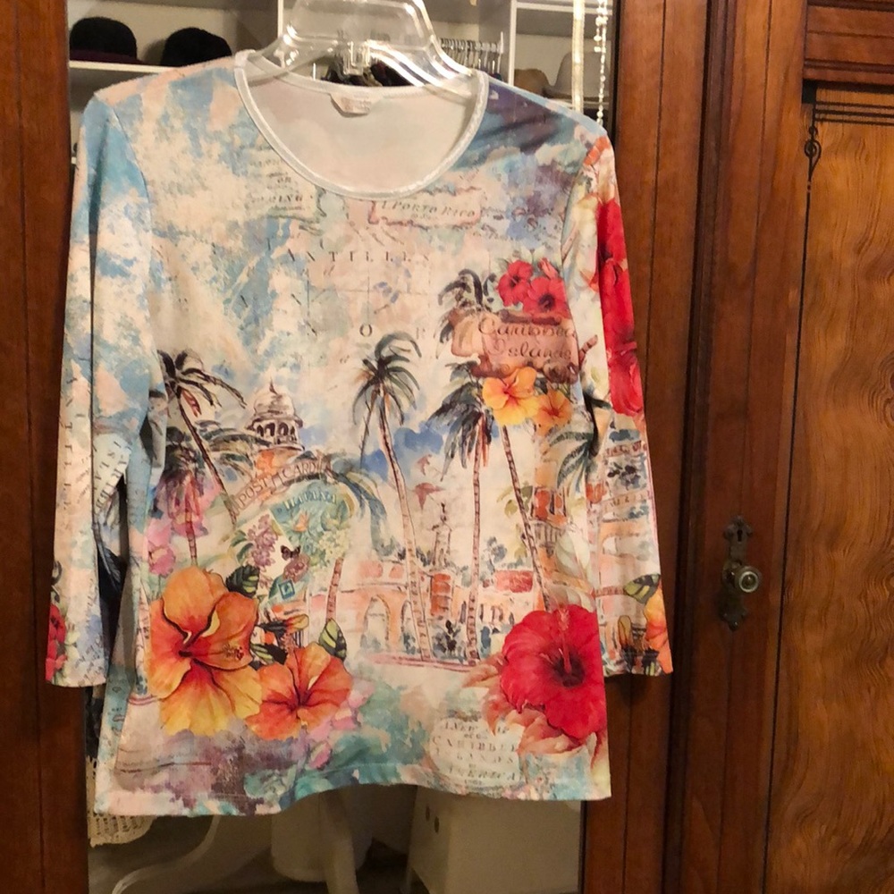 Christopher and Banks Caribbean pattern top, size M